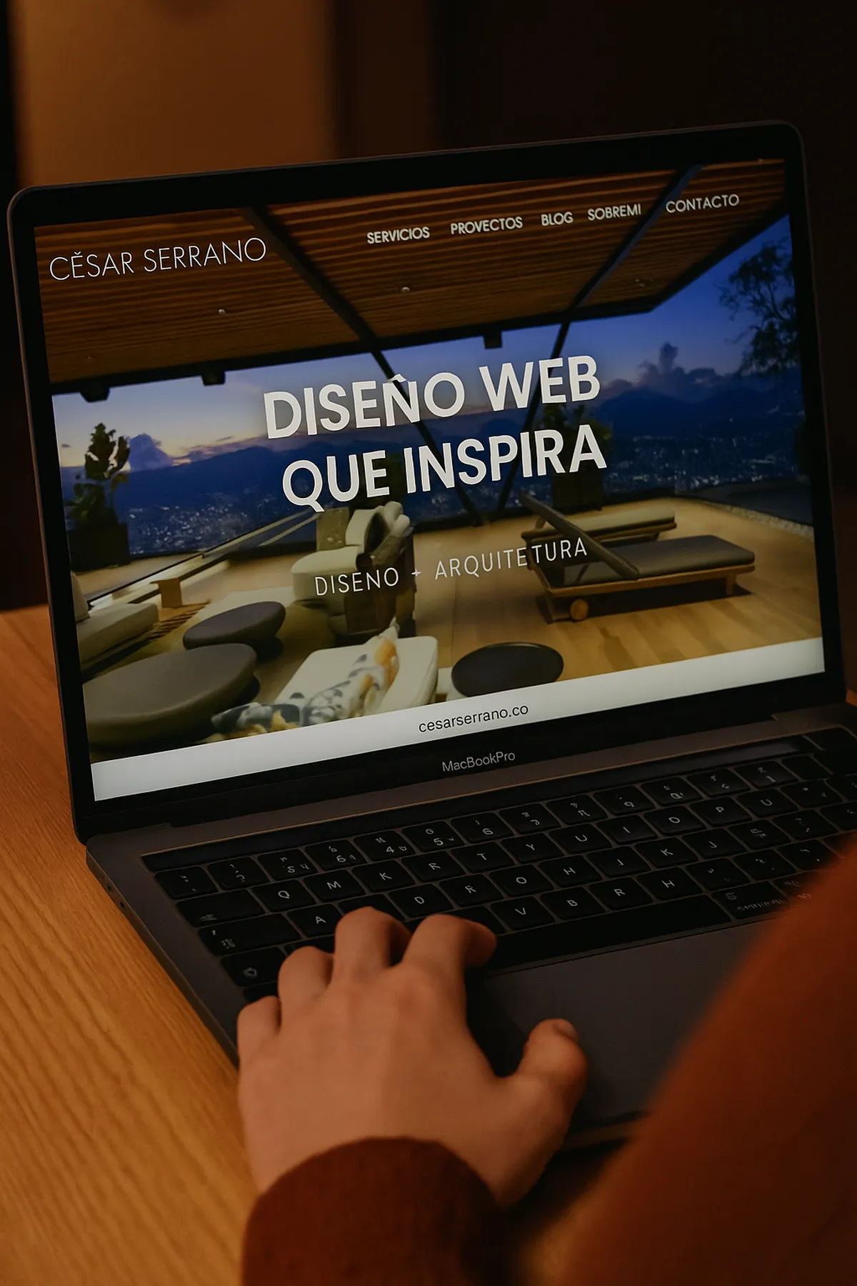 Caso de Éxito: Cómo Elevamos la Marca Personal de César Serrano con Diseño Web y SEOEstratégico